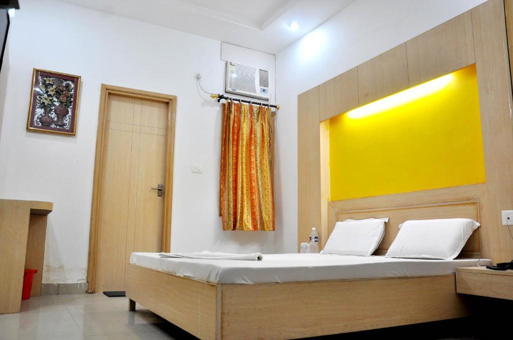 Hotel Ganga View Haridwār Rum bild